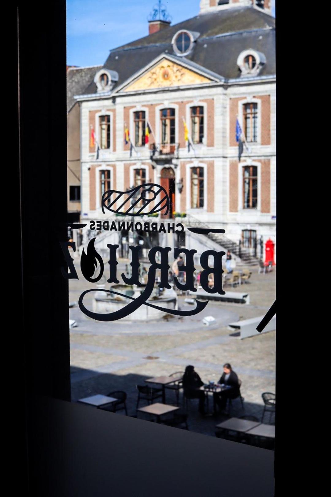 Les Gites De Huy - 3 Gites Dans Le Centre De Huy Exterior foto